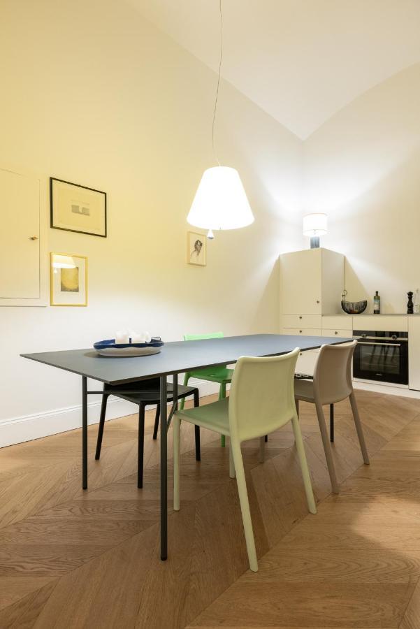 Stunning Apartment In City Center Wien Exterior foto